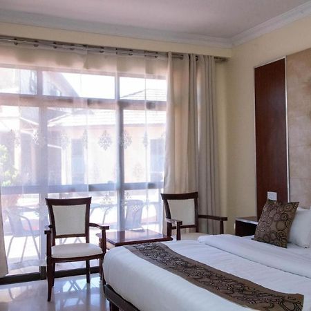 Mika Hotel Kabulonga Lusaka Dış mekan fotoğraf