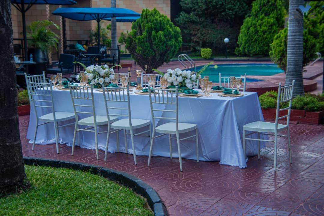 Mika Hotel Kabulonga Lusaka Dış mekan fotoğraf