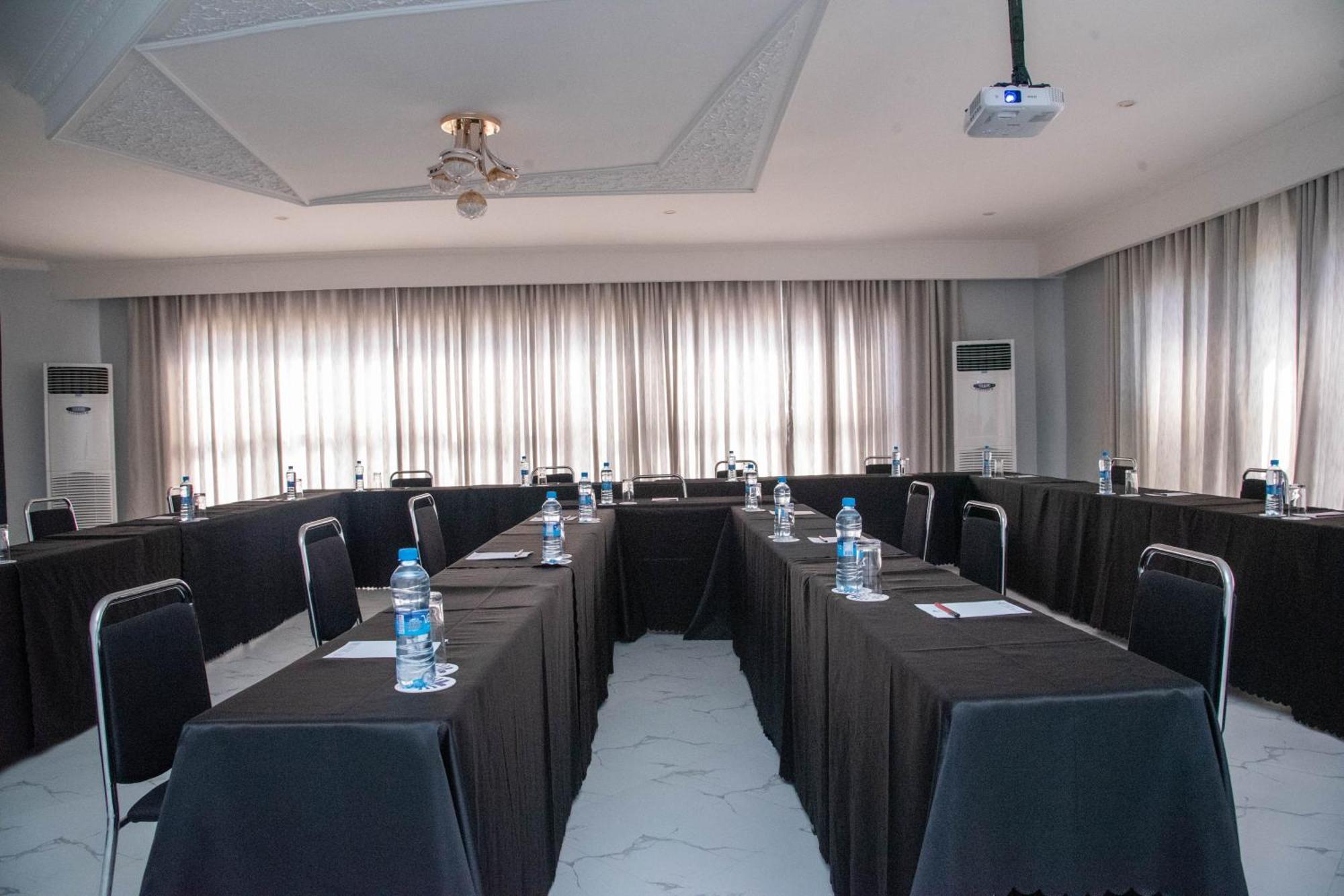 Mika Hotel Kabulonga Lusaka Dış mekan fotoğraf