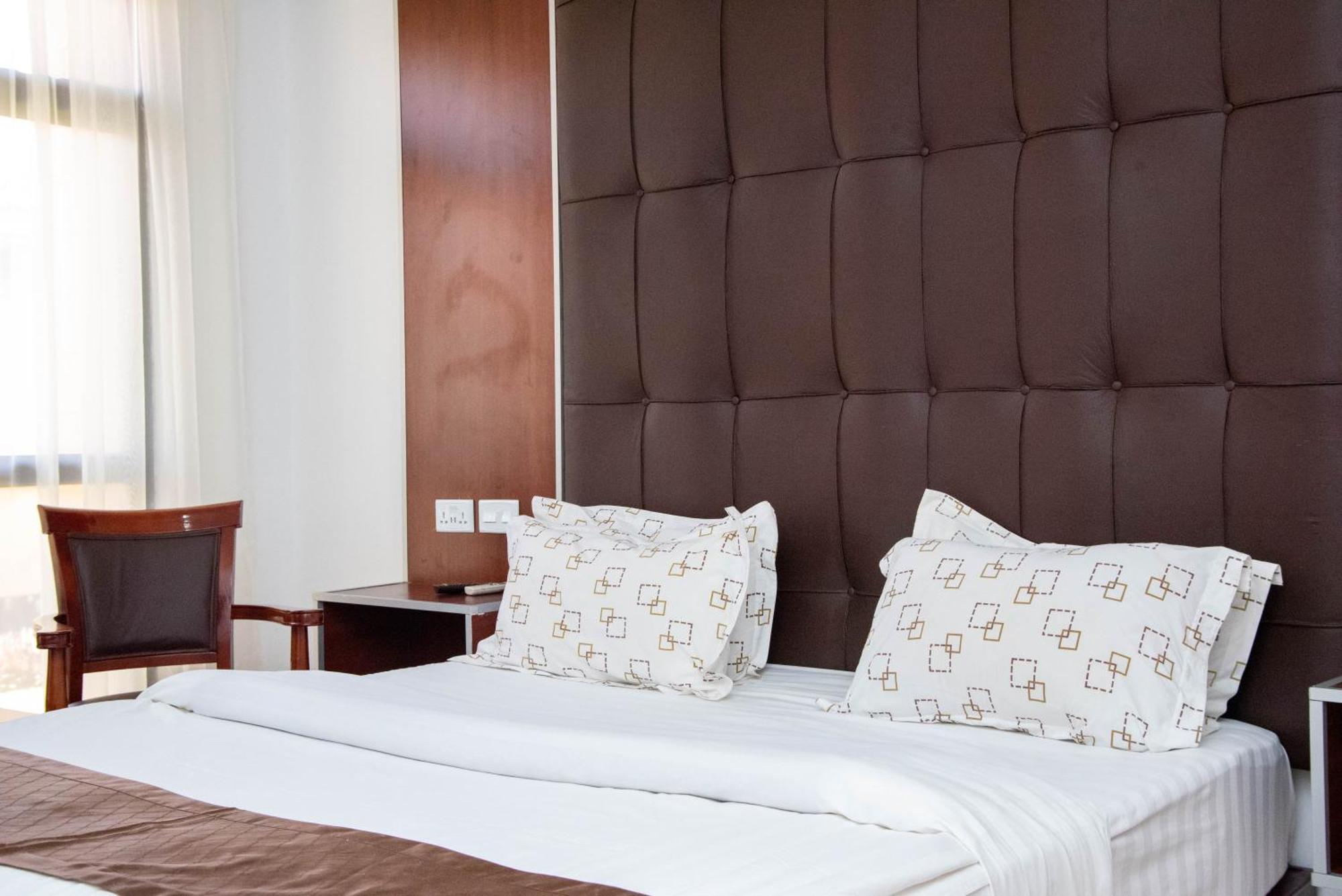 Mika Hotel Kabulonga Lusaka Dış mekan fotoğraf
