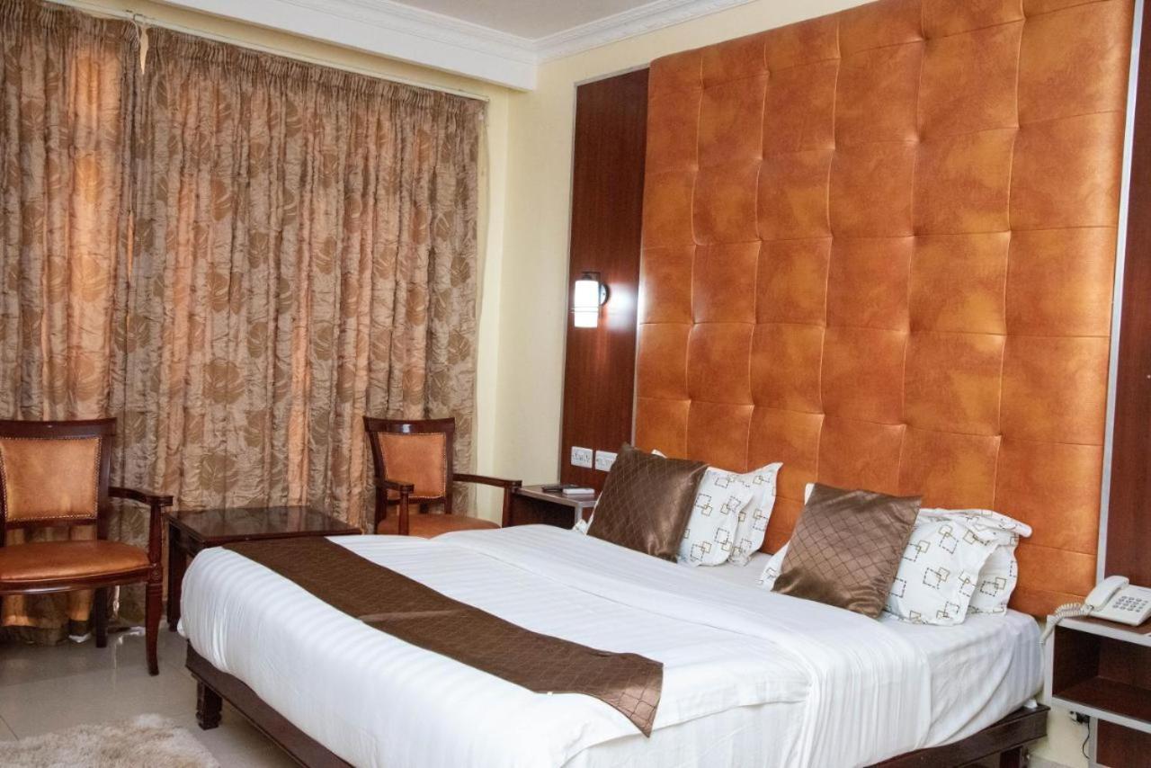 Mika Hotel Kabulonga Lusaka Dış mekan fotoğraf